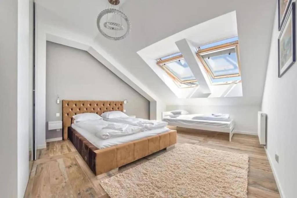 Apartment Close-central - One Bedroom With Balcony - Center - Sb12 Danzig